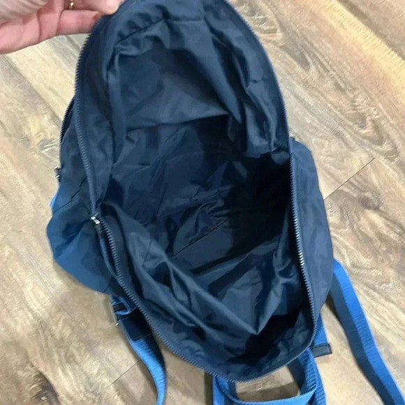 Kate Spade New York Arya Packable Backpack Bag in Navy. Great for travel - Picture 11 of 11